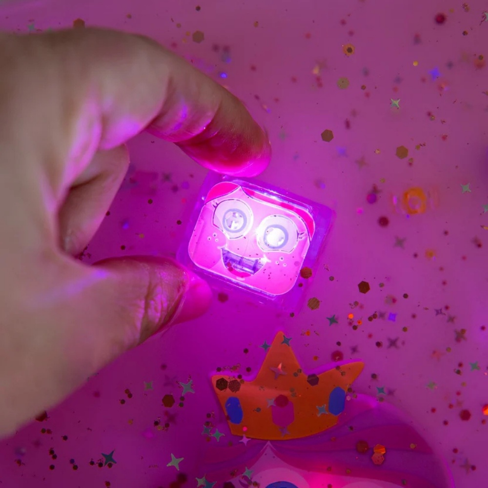 Glo Pals - Water Activated Light-Up Sensory Toys - Princess Ida (4 Pack) - Image 5