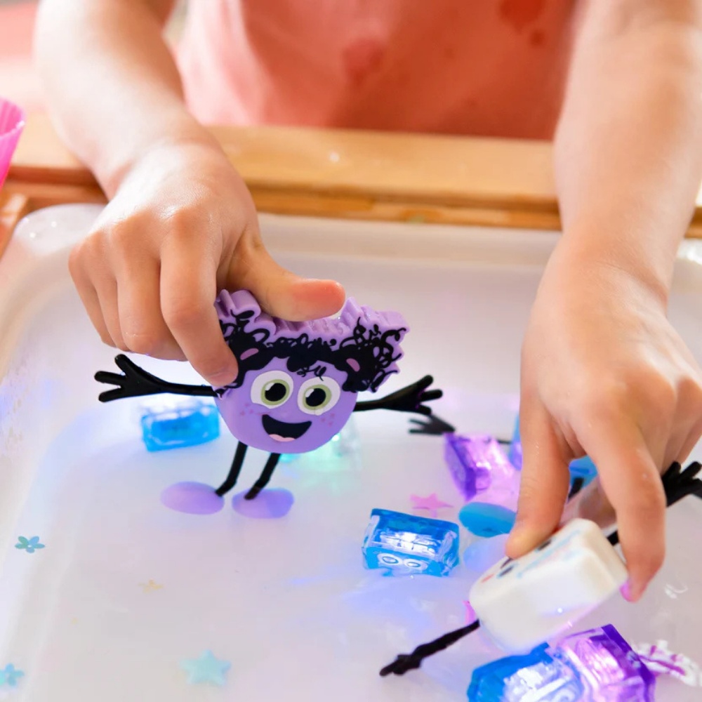 Glo Pals - Water Activated Light-Up Sensory Toys - Lumi - Image 7