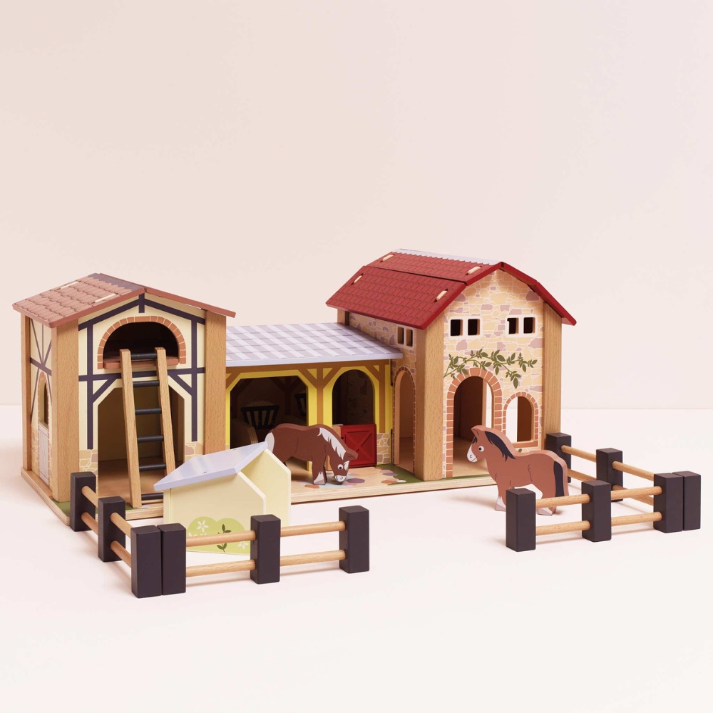 Le Toy Van - Wooden Farmyard Stables - Image 2