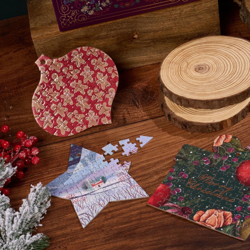 Gibsons - The Art File: Tales of Christmas Advent Calendar - 24 Mini Jigsaw Puzzles - Image 4