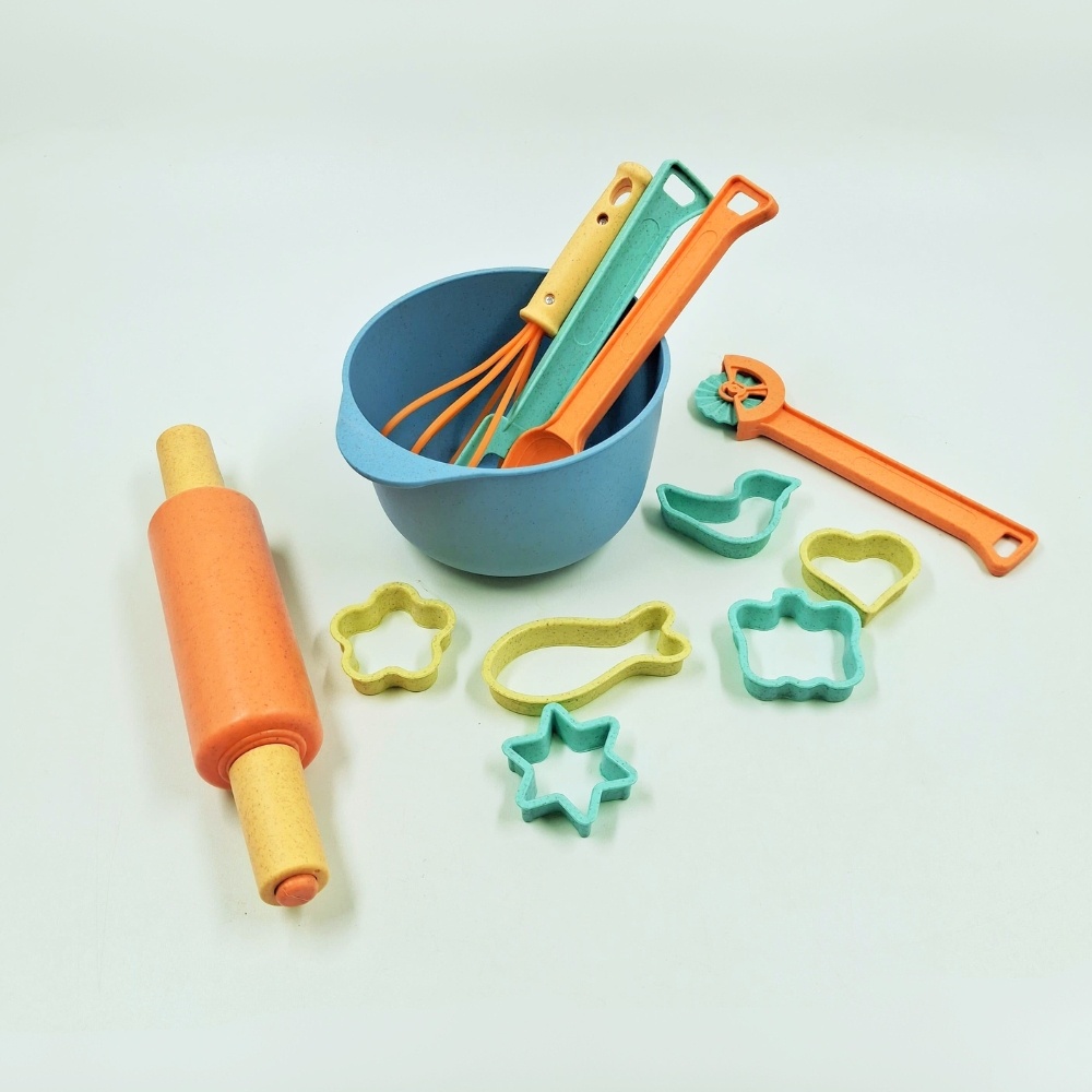 Mingli Toys - Pretend & Play - Baking Set - Eco-friendly - 12 Pieces - Image 2