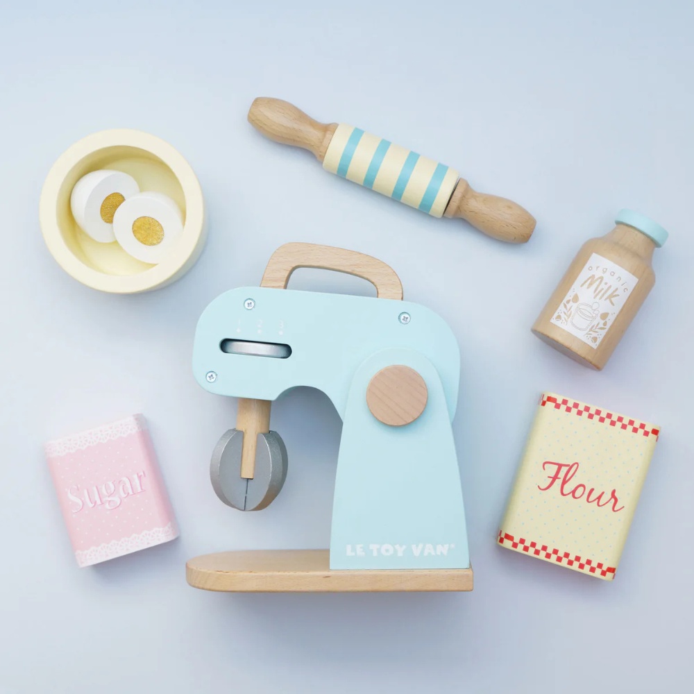 Le Toy Van - Wooden Bakers Mixer Set - 8pcs - Image 4