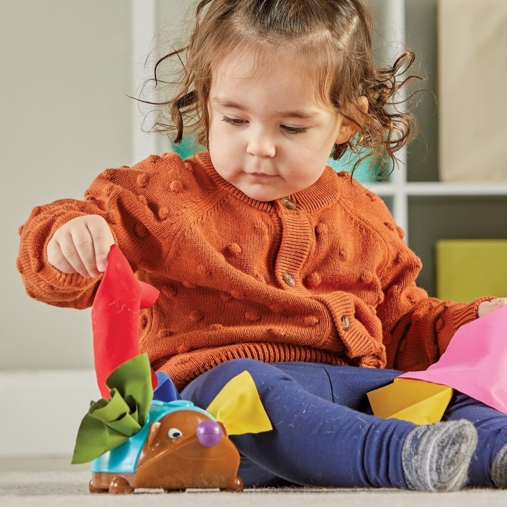 Learning Resources - Spike The Fine Motor Hedgehog® Tissue Pal™ Sensory Toy - Image 8