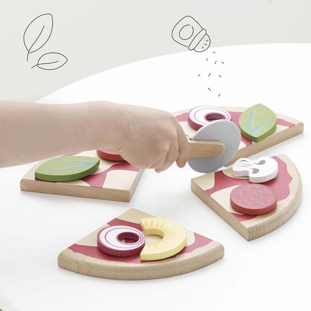 Le Toy Van - Wooden Pizza & Toppings with Slice Cutter - 13pcs - Image 5