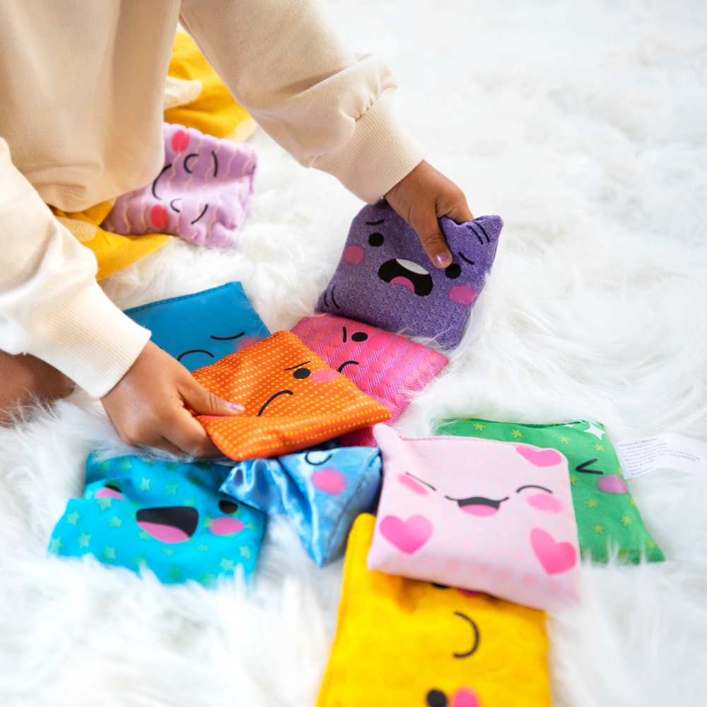 Educational Insights - My Feelings Bean Bags: Emotions SEL Toy - Image 3