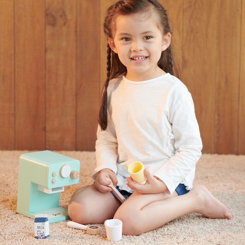 Classic World - Pretend & Play - Coffee Maker - Image 4