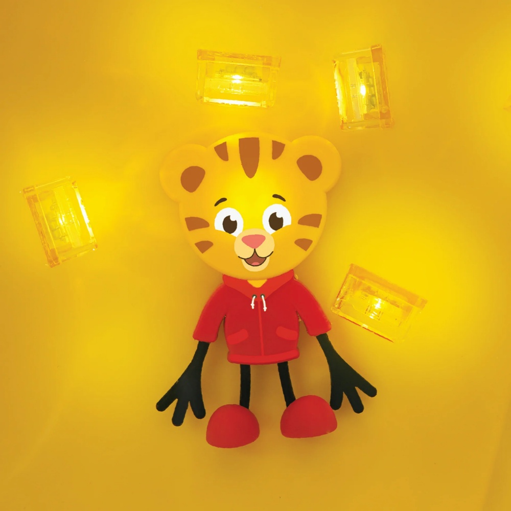 Glo Pals - Water Activated Light-Up Sensory Toys - Daniel Tiger - Image 2
