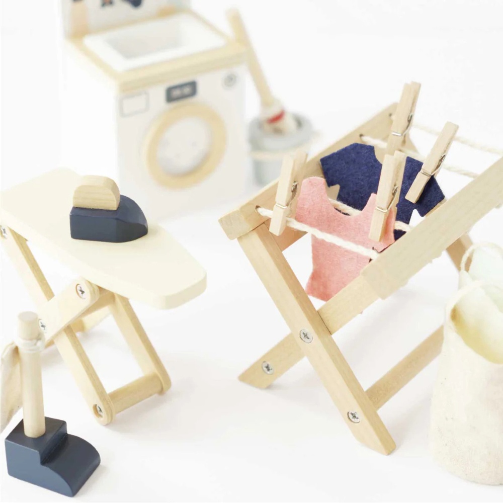 Le Toy Van - Dolls House Furniture: Laundry Room - 16pcs - Image 5