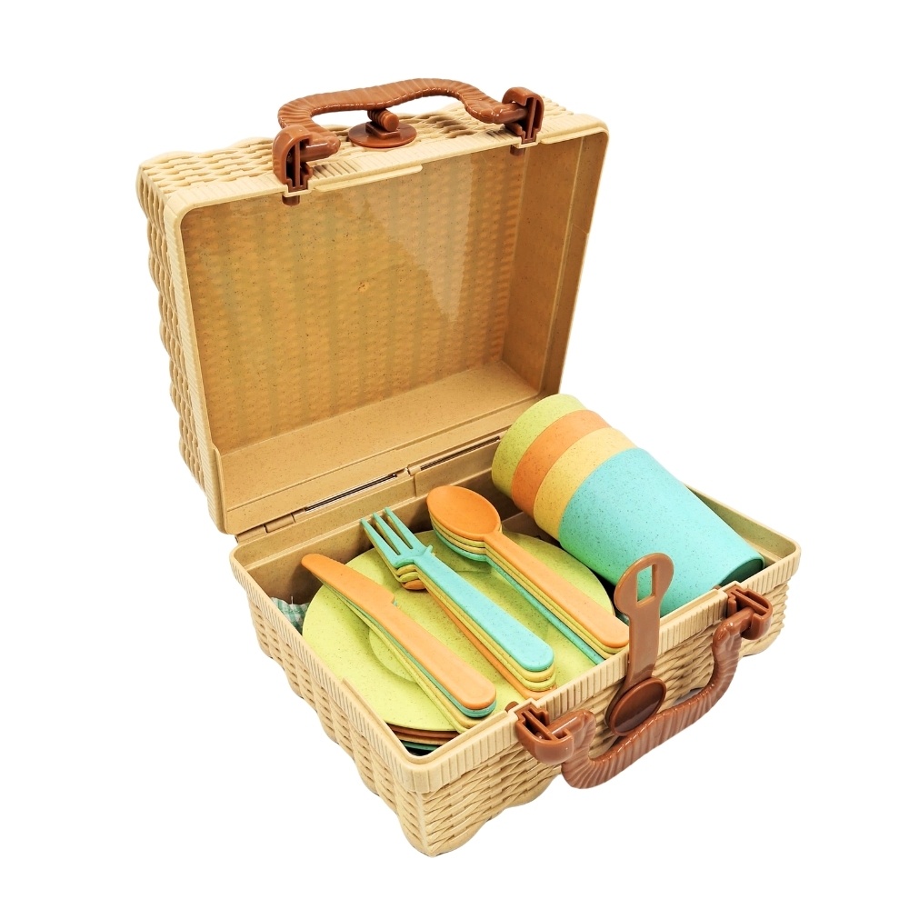 Mingli Toys - Pretend & Play - Picnic Set - Eco-friendly - 25 Pieces - Image 4