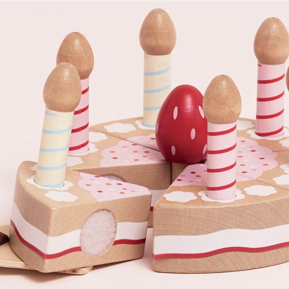 Le Toy Van - Sliceable Birthday Cake & Candles - 14pcs - Image 4