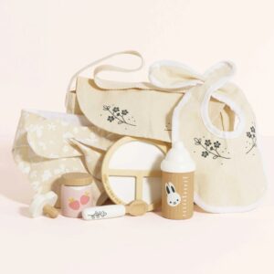 Le Toy Van - Dolls Nursing Kit and Bag - 8pcs