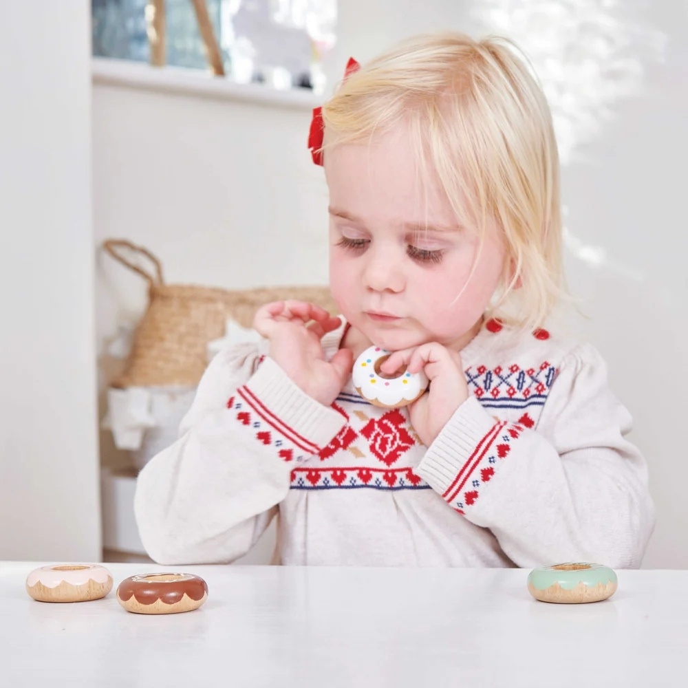 Le Toy Van - Wooden Doughnuts Play Food Set - Image 3
