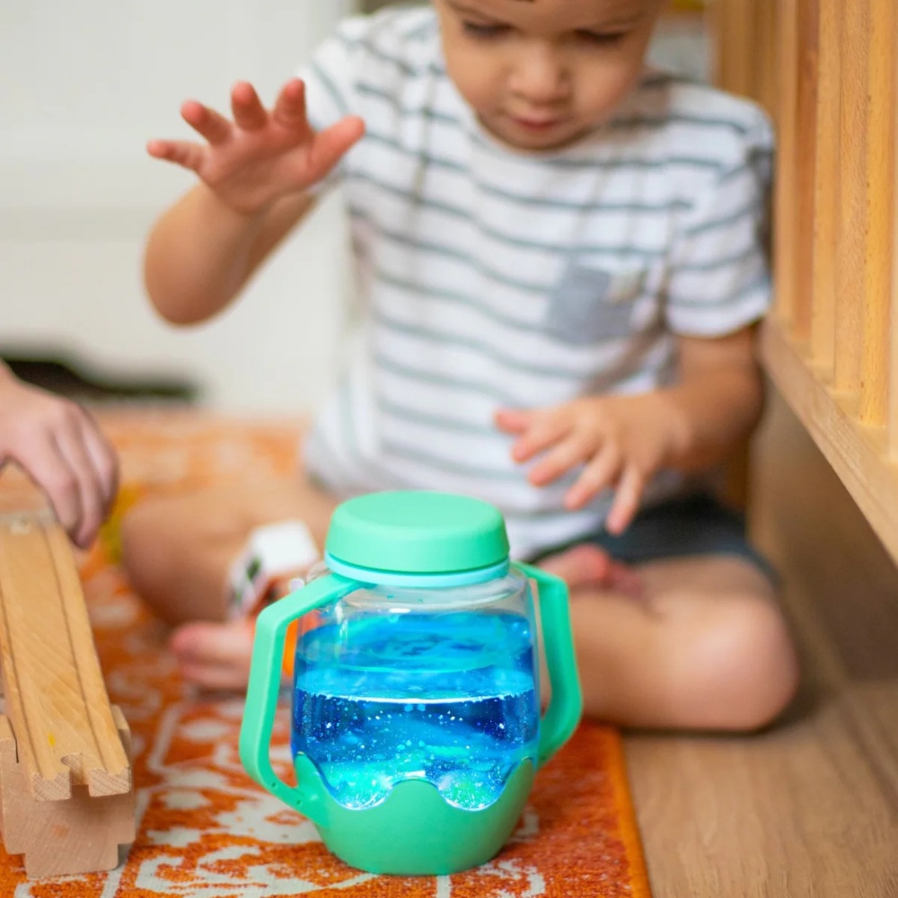 Glo Pals - Water Activated Sensory Play Jar - Lucky Charm - Image 2