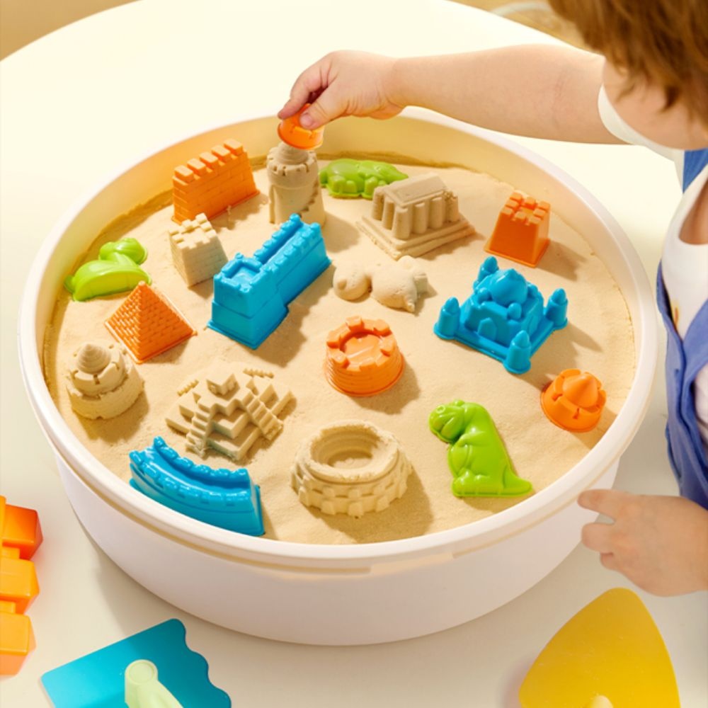 Mideer - Magic Sand Play Set with Sensory Bin & Lid, 2kg Kinetic Sand & 25 Sand Tools - Image 3
