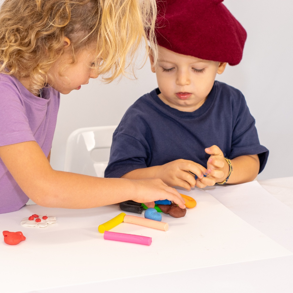 Toy Color - Plasticine Modelling Clay - Non-Drying - 10 Colours - 5kg (10x500g) - Image 3
