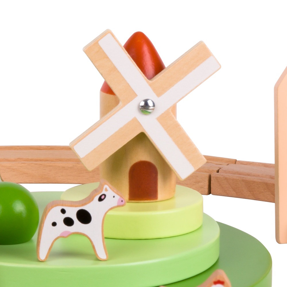 Classic World - Pretend & Play - Wooden Train Set - Small Farm - 28pcs - Image 5