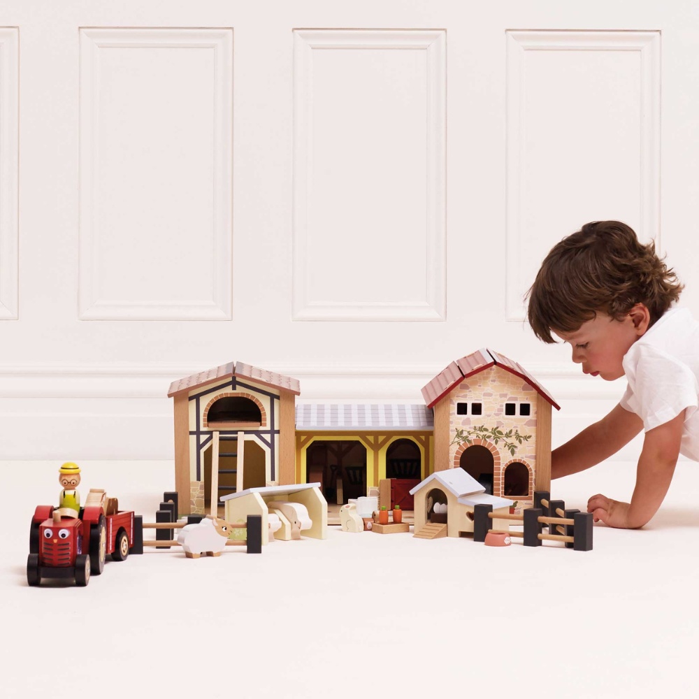 Le Toy Van - Wooden Farmyard Stables - Image 6