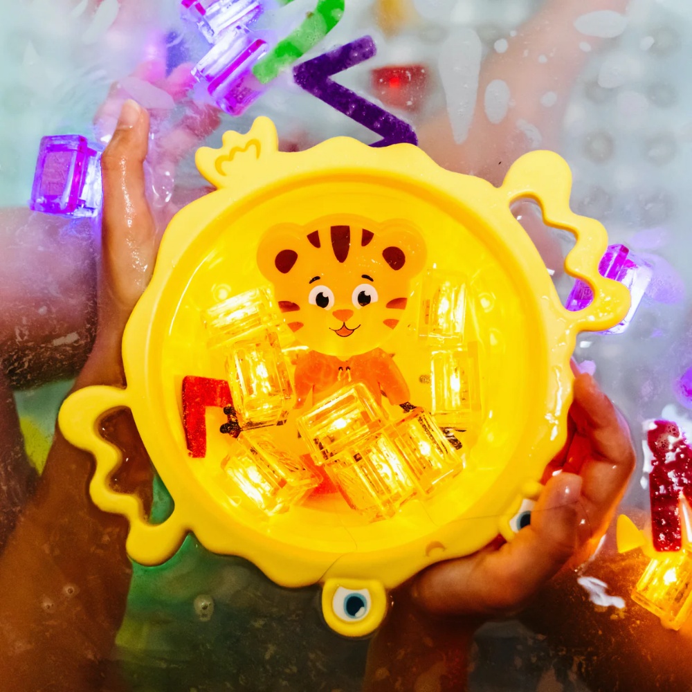 Glo Pals - Water Activated Light-Up Sensory Toys - Daniel Tiger - Image 6