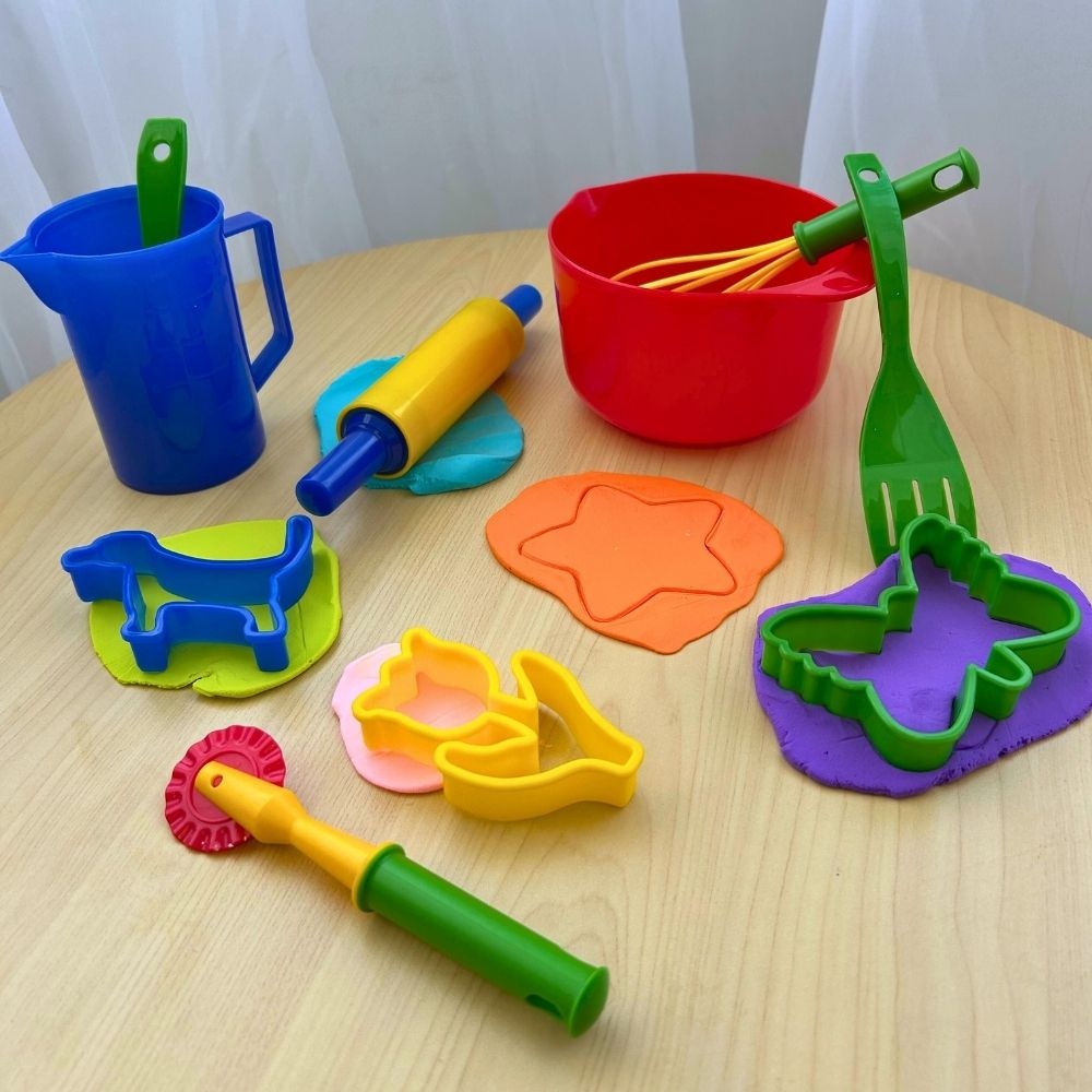 Greenbean - Baking & Cookie Cutter Set 15pcs - Image 2