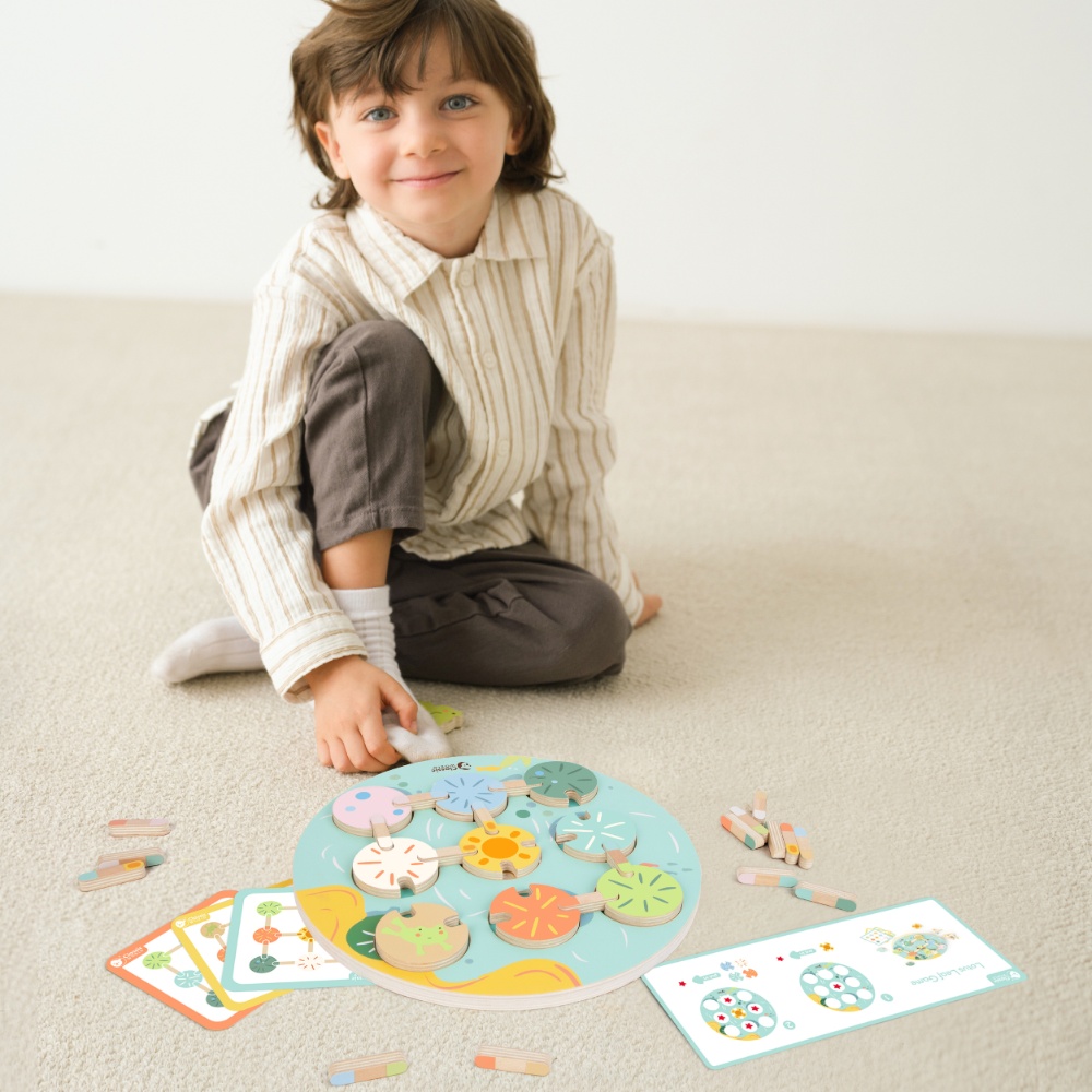 Classic World - Lotus Leaf Game - Wooden Colour & Shape Matching Toy - 31pcs - Image 2
