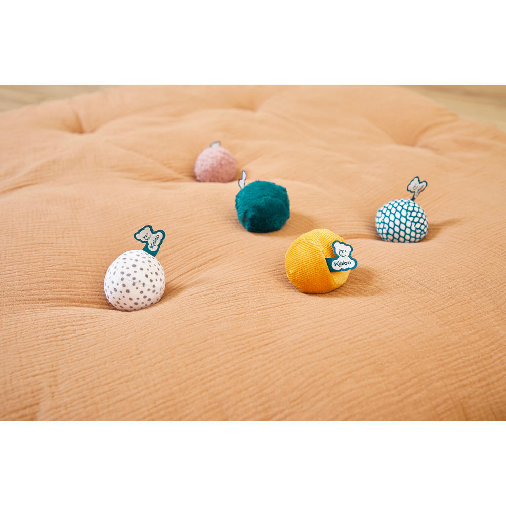 Kaloo - Sensory Balls Set - 5 pieces - Image 4